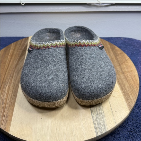 Haflinger Gray Wool Clog Slippers with Trim (Women’s 8-8.5) - Picture 2 of 7